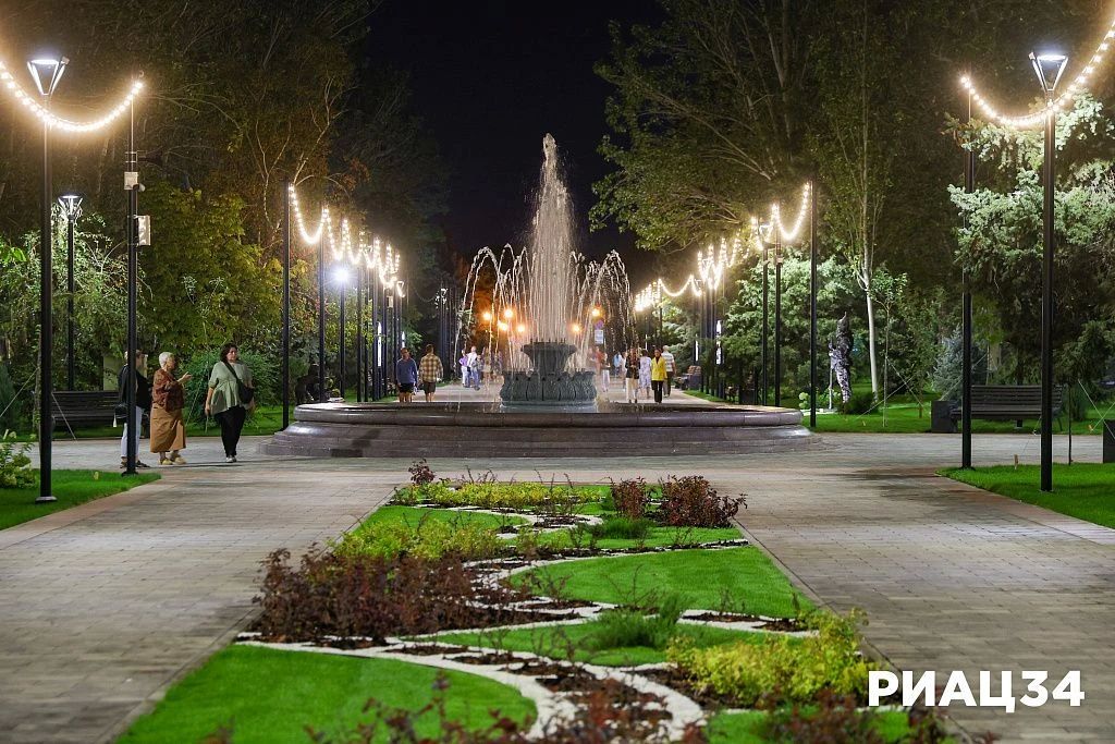 Консервацию фонтанов на зиму начали в Волгограде