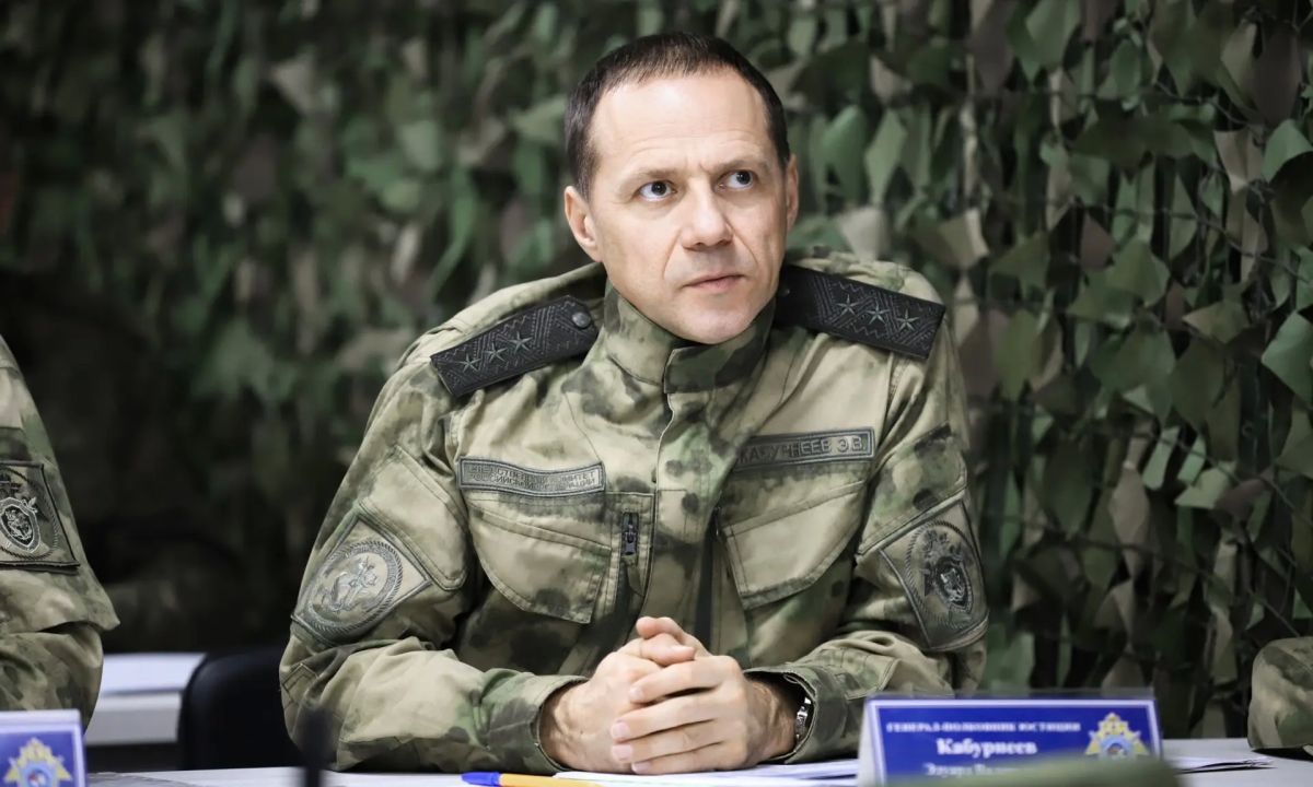 Председатель Следственного комитета России А.И. Бастрыкин провел совещание в Донецке Председатель Следственного комитета России А.И. Бастрыкин провел совещание в Донецке
