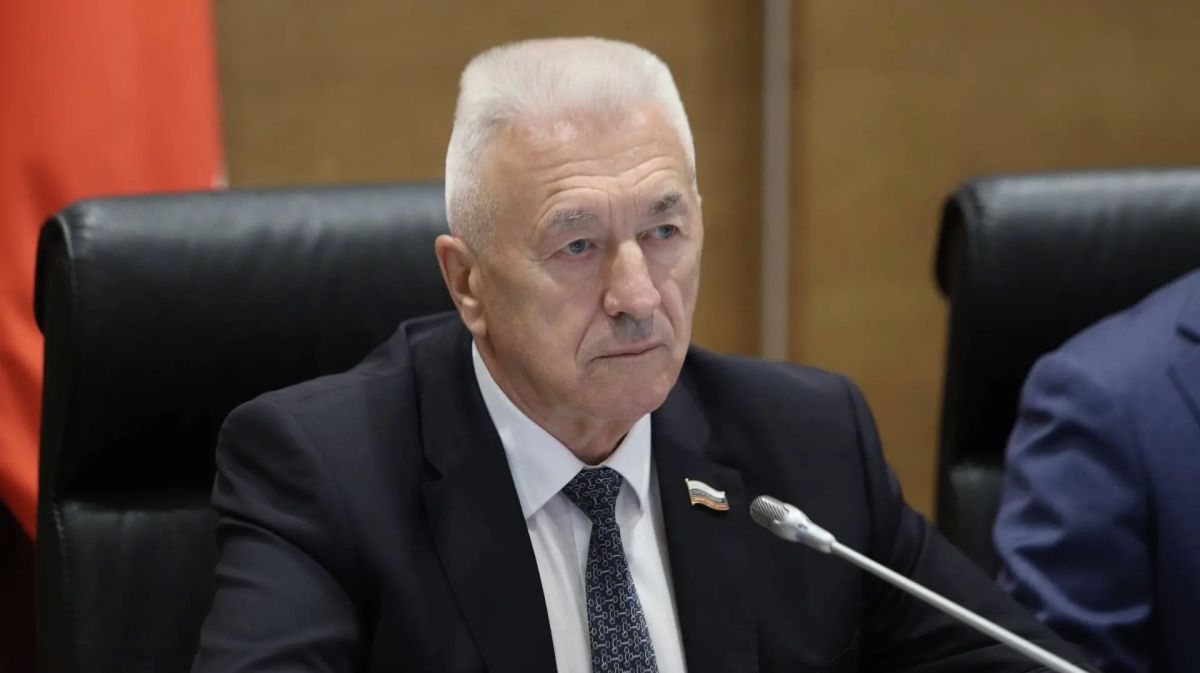 Председатель Волгоградской областной Думы Александр Блошкин поблагодарил руководство Облфина, специалистов профильных органов исполнительной власти за вдумчивую, скрупулезную работу над поправками в главный финансовый...
