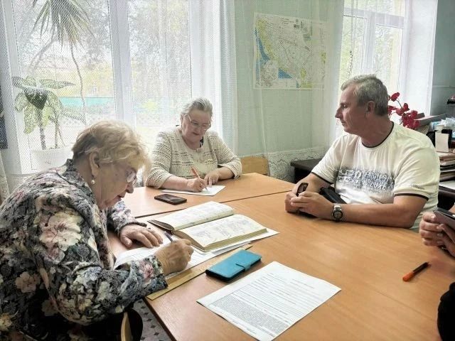 Сегодня свой 75-летний юбилей отмечает депутат Волжской городской Думы Вера Павловна Лазарева Сегодня свой 75-летний юбилей отмечает депутат Волжской городской Думы Вера Павловна Лазарева
