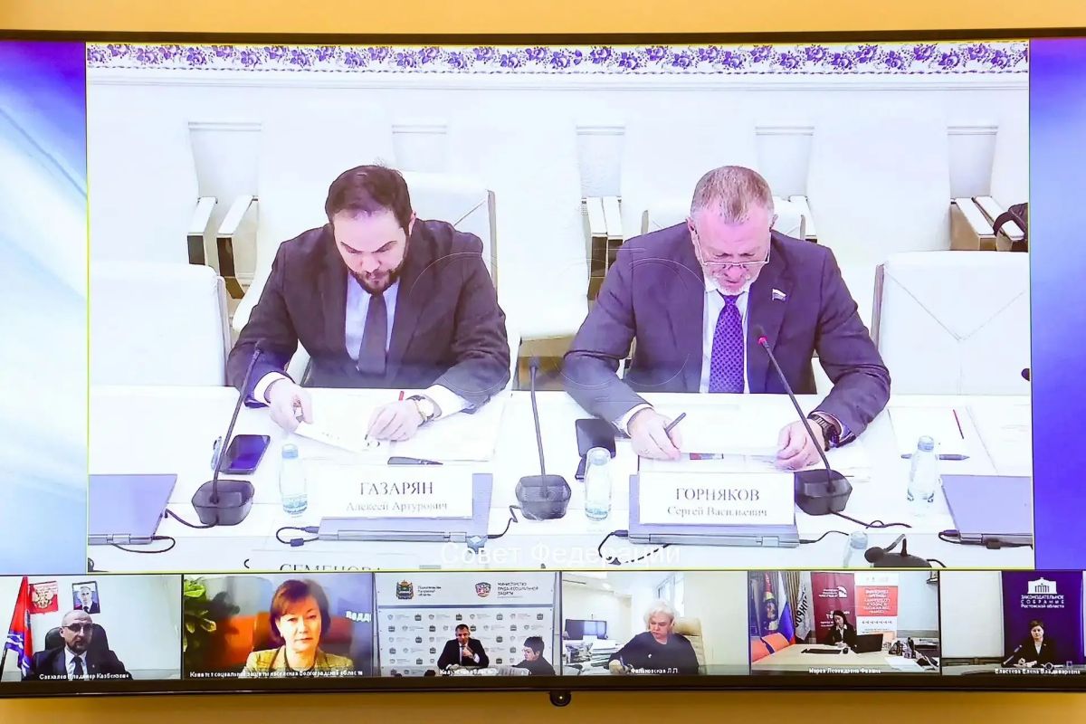 Сенатор РФ, представитель от Волгоградской областной Думы Сергей Горняков провел совещание в Совете Федерации на тему «Профилактика социального сиротства: законодательное регулирование» Сенатор РФ, представитель от Волгоградской областной Думы Сергей Горняков провел совещание в Совете Федерации на тему «Профилактика социального сиротства: законодательное регулирование»