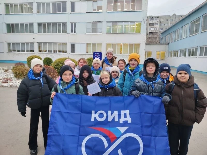 Региональный координатор федерального партпроекта «Безопасные дороги», заместитель председателя Волгоградской городской Думы Геннадий Кузнецов поддержал проведение онлайн-олимпиады по правилам дорожного движения среди...